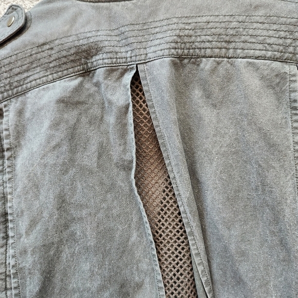 Vintage Cabelas Fishing Vest Mens Medium Khaki Hunting Pockets Outdoors Tactical - Picture 10 of 13